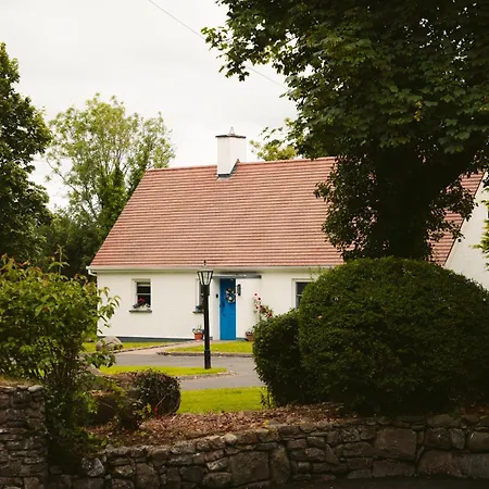 Kitty Kiernan's Self Catering Thatch