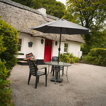 Σπίτι διακοπών Kitty Kiernan's Self Catering Thatch