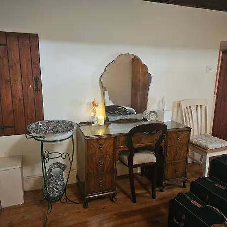 Kitty Kiernan's Self Catering Thatch Λόνγκφορντ